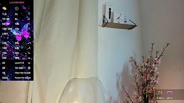Snapshot of angeli_sexi chatting on 09.14.25 angeli sexi online show from 09.14.25