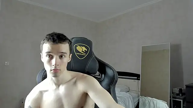 Snapshot of MasonWarholl chatting on 01.28.25 MasonWarholl online show from 01.28.25