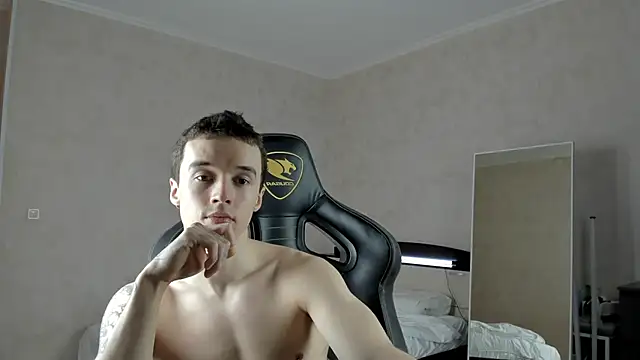 Snapshot of MasonWarholl chatting on 02.08.25 MasonWarholl online show from 02.08.25