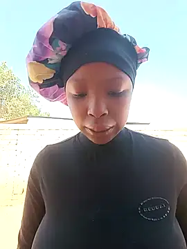 Snapshot of Mayo01_ chatting on 12.02.24 Mayo01  online show from 12.02.24