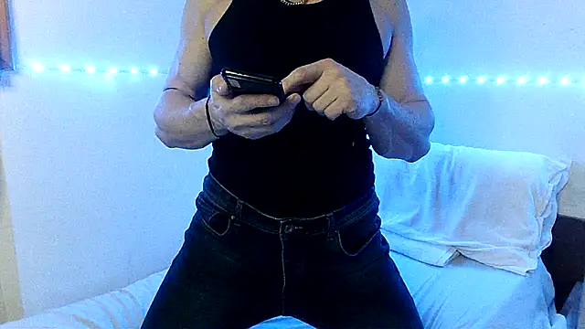 Alexx Fit023 online show from 03.17.25