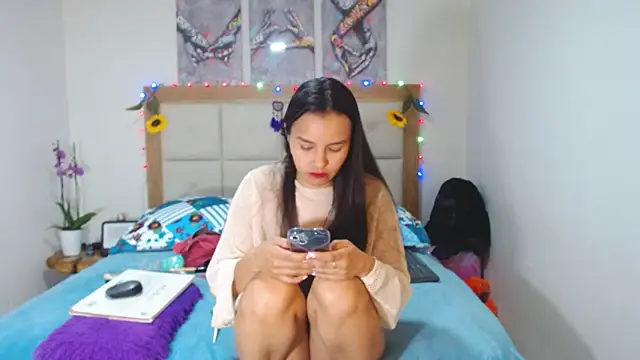 Snapshot of valentina_hearts chatting on 03.12.25 valentina hearts online show from 03.12.25
