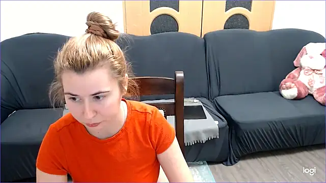 Snapshot of VioletaFlower7 chatting on 01.19.25 VioletaFlower7 online show from 01.19.25