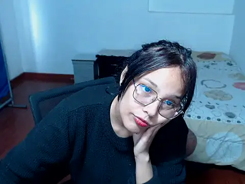 home vlak online show from 11.13.25