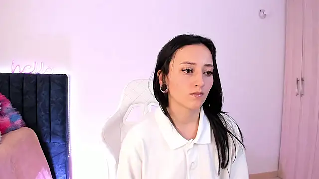 Snapshot of liaqueen610 chatting on 01.06.25 liaqueen610 online show from 01.06.25