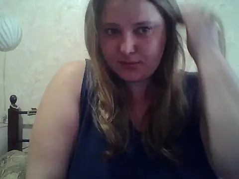 Snapshot of ParisMimi chatting on 04.28.26 ParisMimi online show from 04.28.26