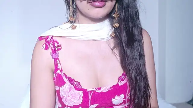 Aashika-Kaur online show from 07.05.26