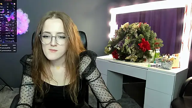 Snapshot of liana_kisses chatting on 12.24.24 liana kisses online show from 12.24.24