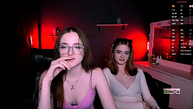 Snapshot of liana_kisses chatting on 03.04.25 liana kisses online show from 03.04.25