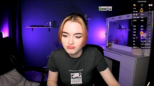 Snapshot of liana_kisses chatting on 03.15.25 liana kisses online show from 03.15.25