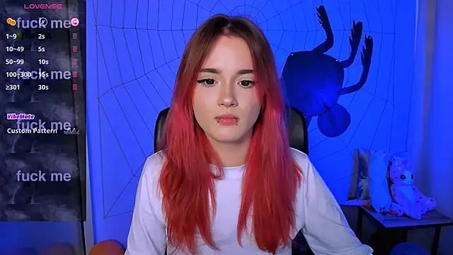 Snapshot of liana_kisses chatting on 10.28.25 liana kisses online show from 10.28.25