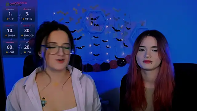 Snapshot of liana_kisses chatting on 10.30.25 liana kisses online show from 10.30.25