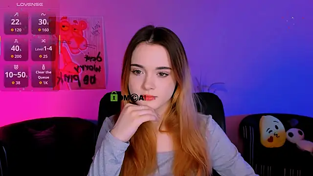 Snapshot of liana_kisses chatting on 12.19.25 liana kisses online show from 12.19.25