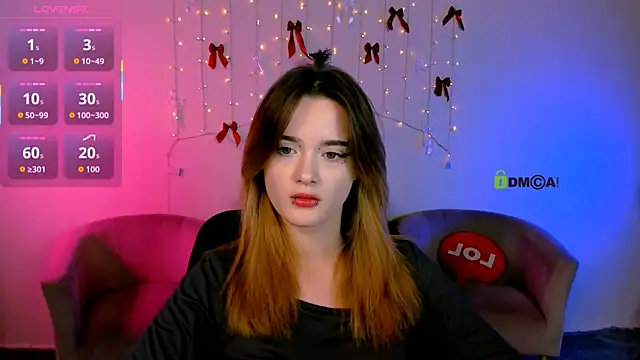 Snapshot of liana_kisses chatting on 01.11.26 liana kisses online show from 01.11.26