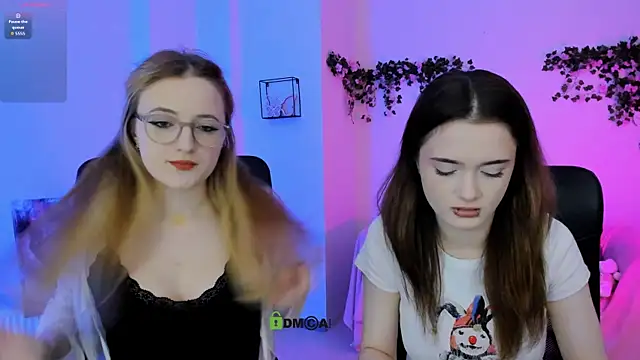 Snapshot of liana_kisses chatting on 06.20.26 liana kisses online show from 06.20.26