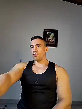 Snapshot of jhay-crux chatting on 12.13.24 jhay-crux online show from 12.13.24