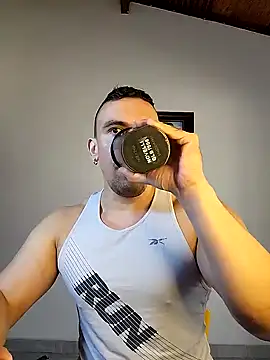 Snapshot of jhay-crux chatting on 01.07.25 jhay-crux online show from 01.07.25