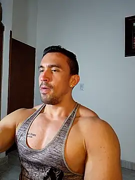 Snapshot of jhay-crux chatting on 05.22.26 jhay-crux online show from 05.22.26