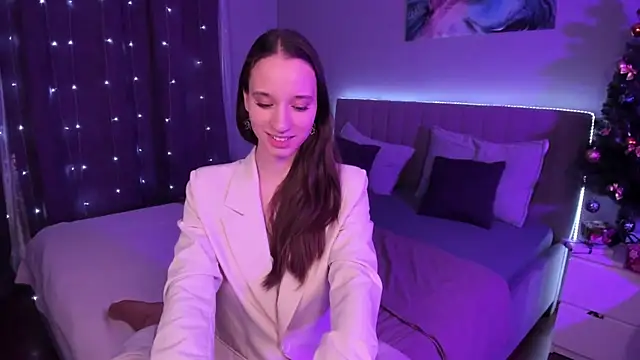 Snapshot of StaceySunny chatting on 01.07.25 StaceySunny online show from 01.07.25