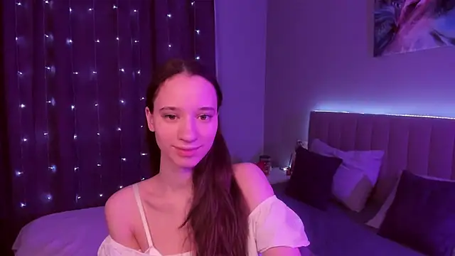 Snapshot of StaceySunny chatting on 01.21.25 StaceySunny online show from 01.21.25