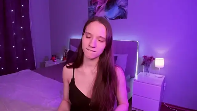 Snapshot of StaceySunny chatting on 01.30.25 StaceySunny online show from 01.30.25