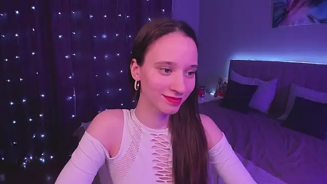 Snapshot of StaceySunny chatting on 02.10.25 StaceySunny online show from 02.10.25