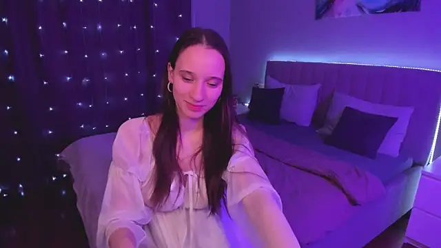 Snapshot of StaceySunny chatting on 02.11.25 StaceySunny online show from 02.11.25