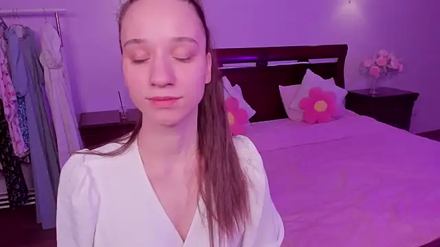 Snapshot of StaceySunny chatting on 01.31.26 StaceySunny online show from 01.31.26