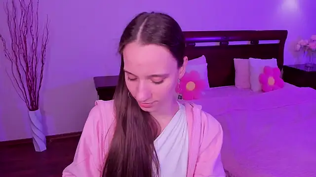 StaceySunny online show from 04.16.26