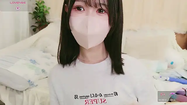 Snapshot of Conatsu chatting on 04.24.26 Conatsu online show from 04.24.26