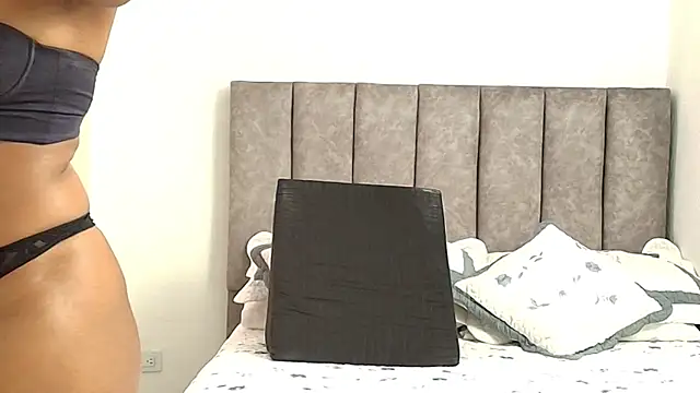 karina lewis  online show from 07.19.26