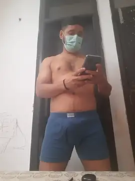 Snapshot of Desiglass_sex chatting on 11.10.25 Desiglass sex online show from 11.10.25