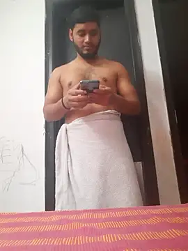 Snapshot of Desiglass_sex chatting on 11.26.25 Desiglass sex online show from 11.26.25