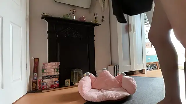 Littlelolo60 online show from 11.16.25