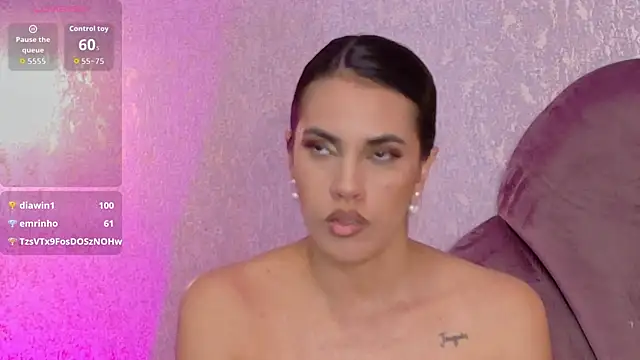 Camille Torres online show from 12.04.25