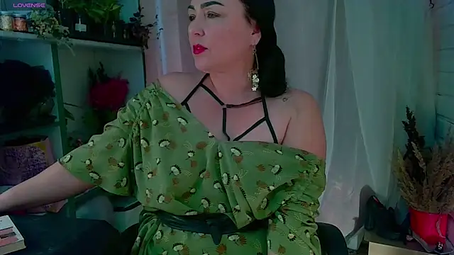 Snapshot of _Cloud_Atlas_ chatting on 02.14.25 Cloud Atlas online show from 02.14.25