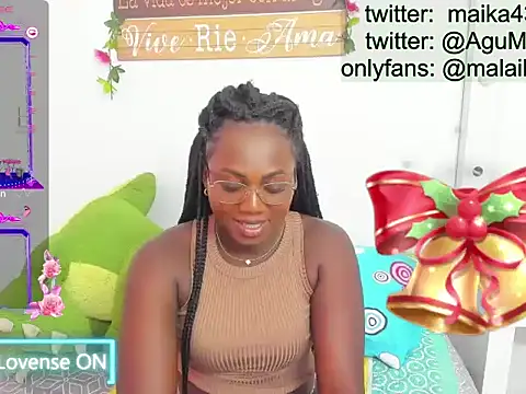 Snapshot of maika28 chatting on 04.09.26 maika28 online show from 04.09.26