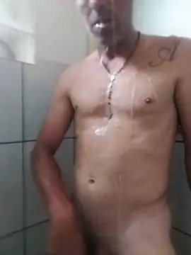 Snapshot of CrestedNotch chatting on 02.04.26 CrestedNotch online show from 02.04.26