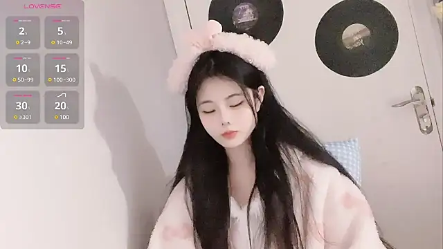 Qedgjwyz1 online show from 02.01.25