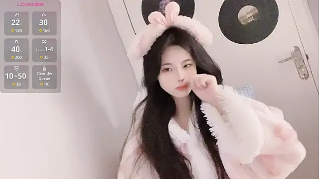 Qedgjwyz1 online show from 02.02.25