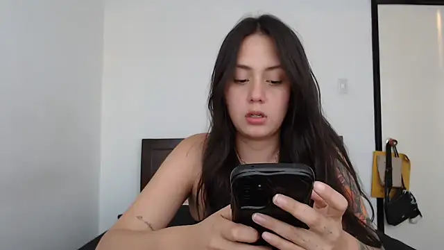 rebecca collin online show from 05.06.26