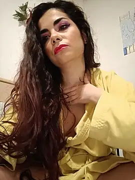 Snapshot of Saturnia_Yvonne chatting on 01.22.25 Saturnia Yvonne online show from 01.22.25