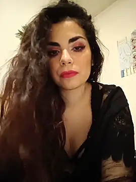 Snapshot of Saturnia_Yvonne chatting on 02.05.25 Saturnia Yvonne online show from 02.05.25