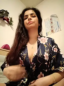 Snapshot of Saturnia_Yvonne chatting on 02.20.25 Saturnia Yvonne online show from 02.20.25