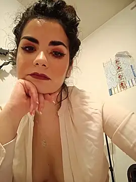 Snapshot of Saturnia_Yvonne chatting on 02.25.25 Saturnia Yvonne online show from 02.25.25