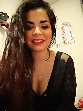 Snapshot of Saturnia_Yvonne chatting on 03.07.25 Saturnia Yvonne online show from 03.07.25