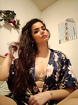 Snapshot of Saturnia_Yvonne chatting on 03.11.25 Saturnia Yvonne online show from 03.11.25