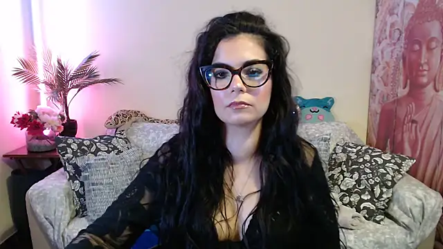 Snapshot of Saturnia_Yvonne chatting on 09.27.25 Saturnia Yvonne online show from 09.27.25