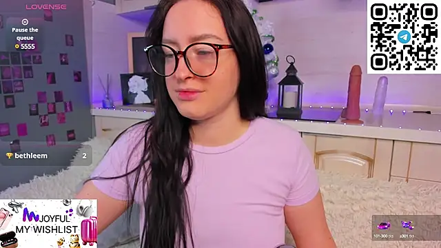 Snapshot of Kruela_Eva chatting on 01.25.25 Kruela Eva online show from 01.25.25