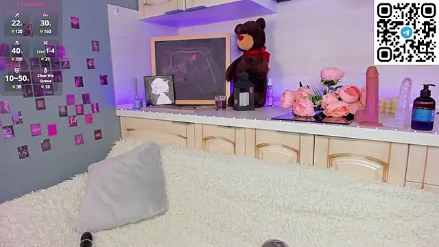 Snapshot of Kruela_Eva chatting on 03.05.25 Kruela Eva online show from 03.05.25